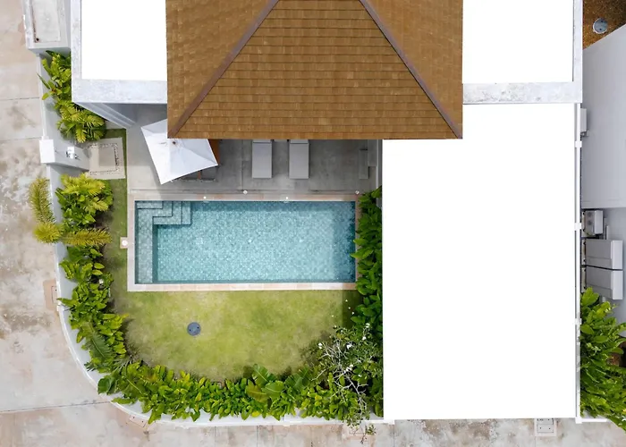 Exquisite Oasis Pool Villa Phuket