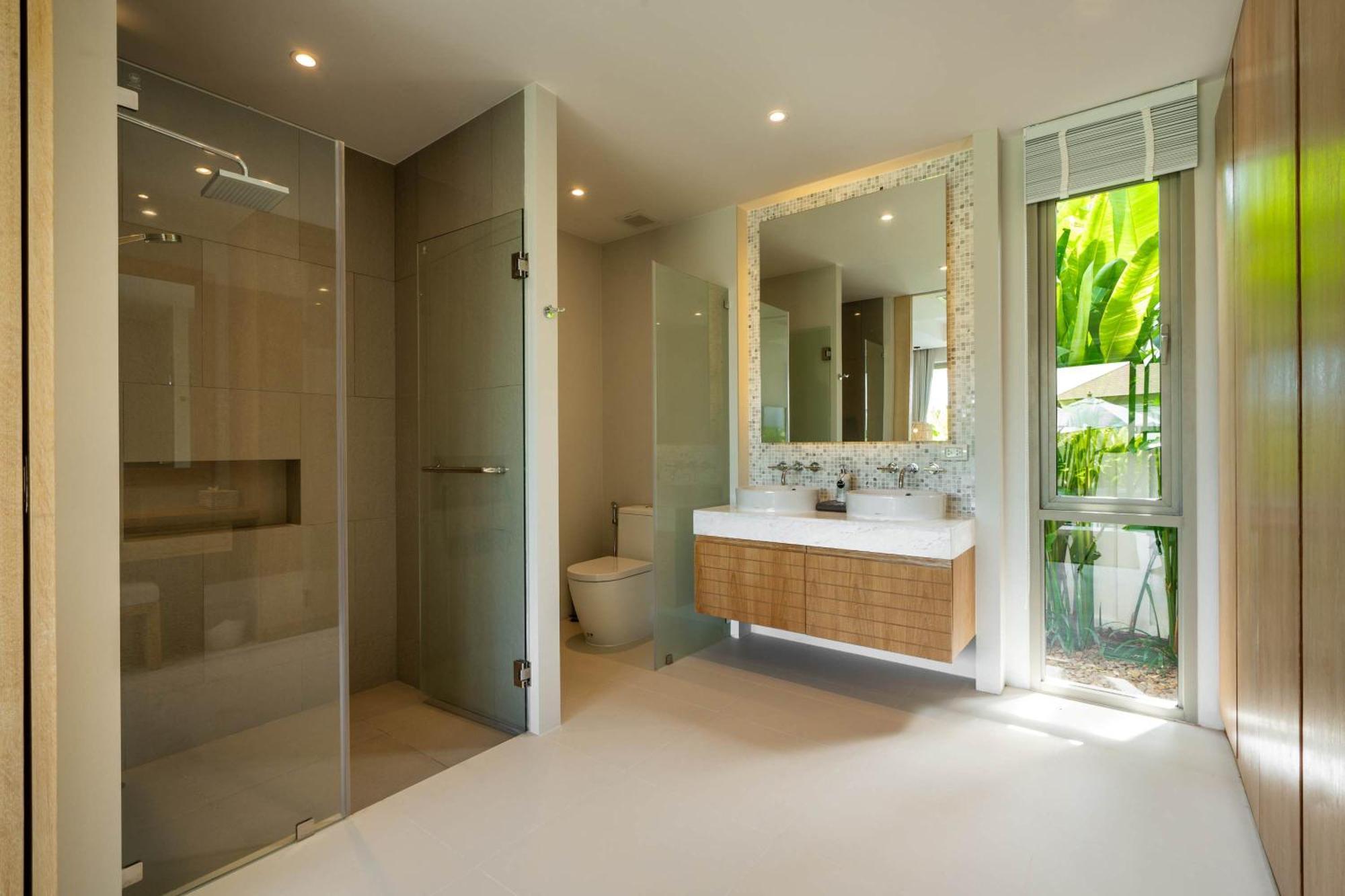 Exquisite Oasis Pool Phuket Villa