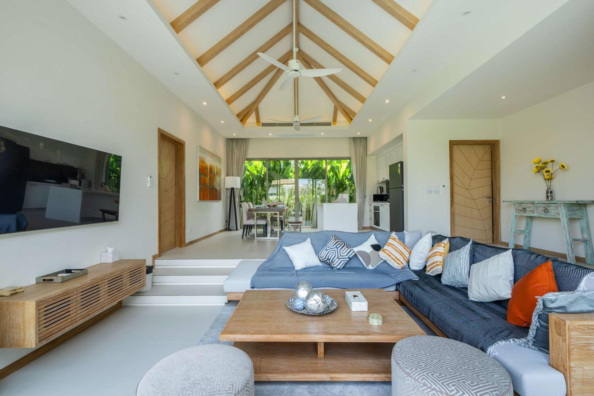 Exquisite Oasis Pool Phuket Villa